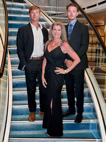 ever NOIRE|Glitter V-Neck Cruise Journey Evening Dress