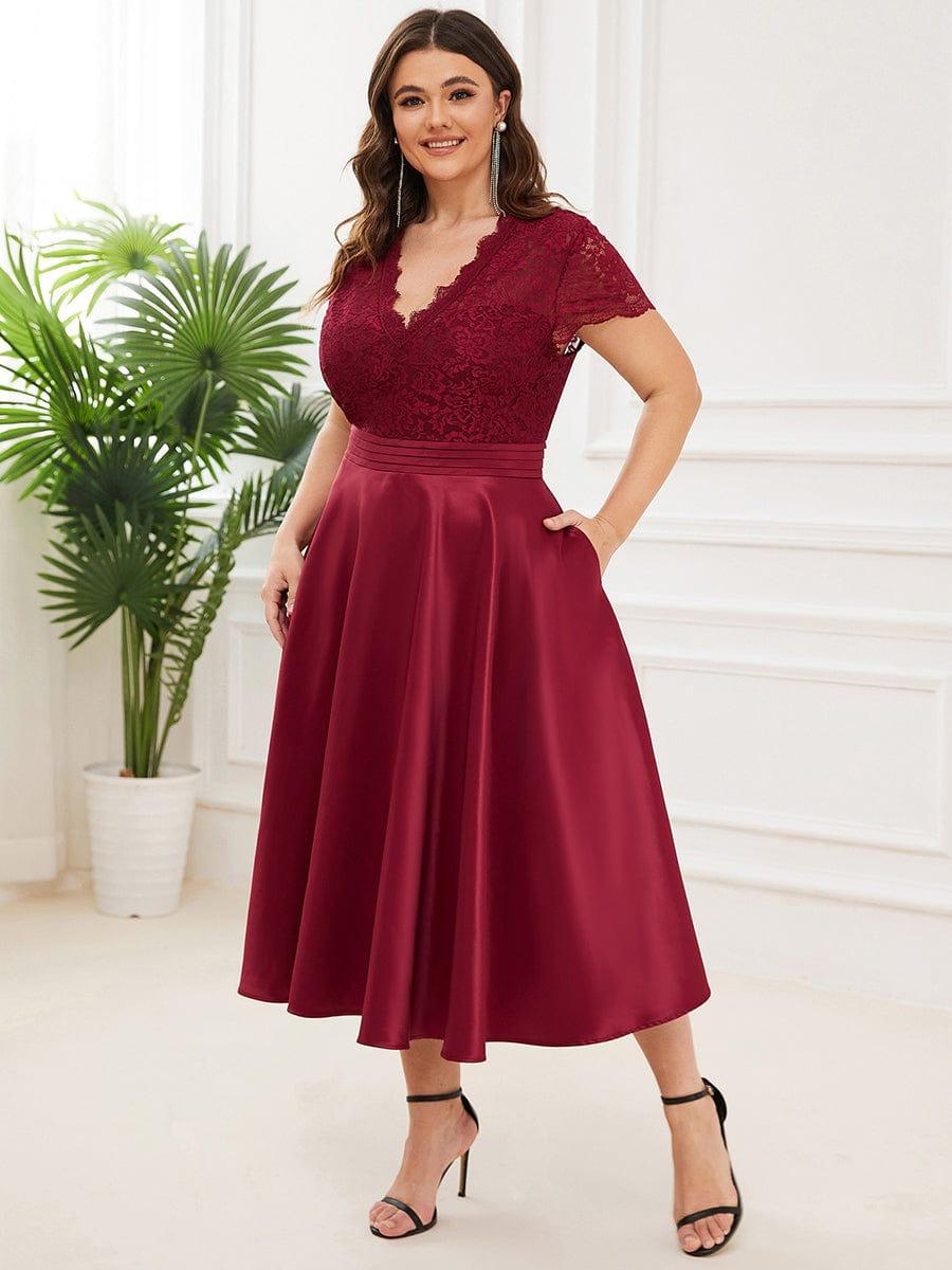 pretty HARLEY|Plus Size V-neck Lace Bodice A-line Cocktail Dress with Pockets