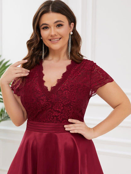 pretty HARLEY|Plus Size V-neck Lace Bodice A-line Cocktail Dress with Pockets