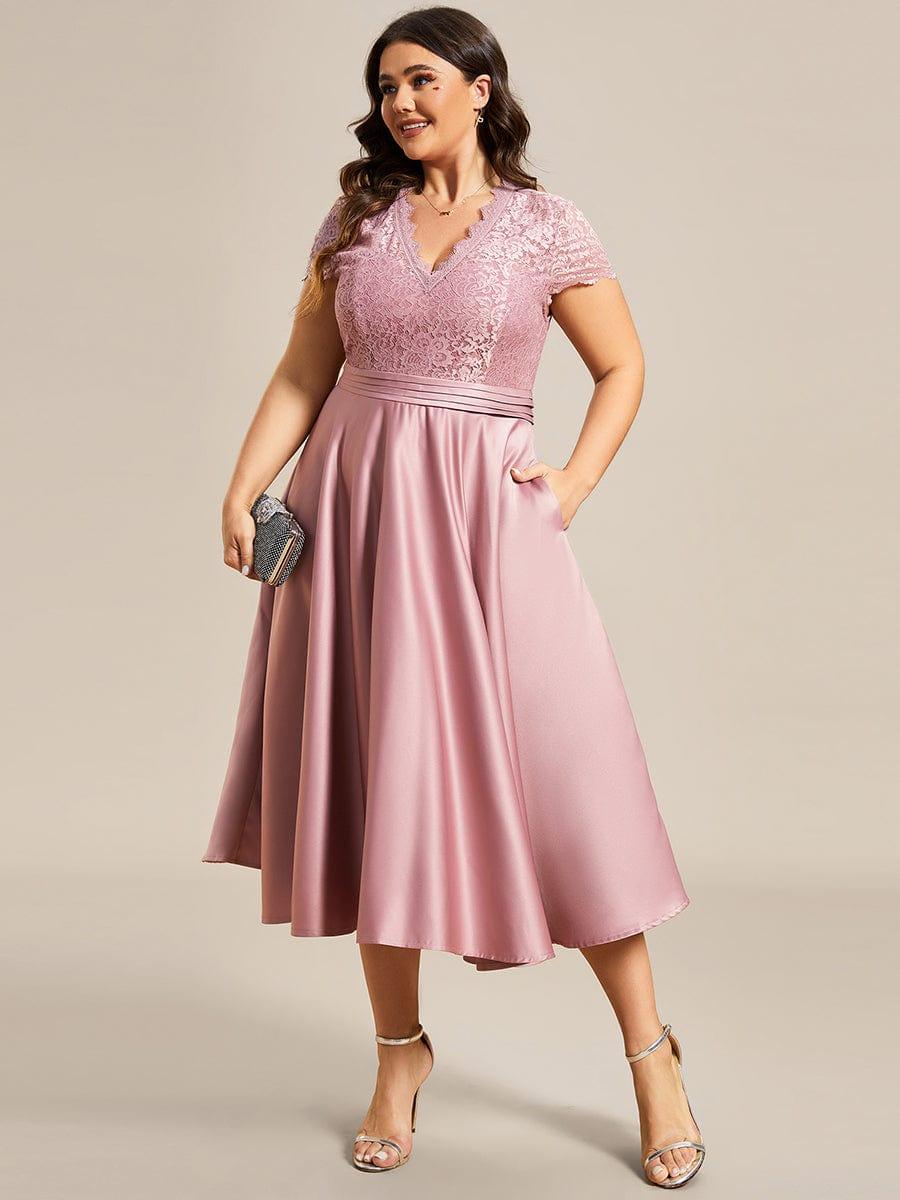 pretty HARLEY|Plus Size V-neck Lace Bodice A-line Cocktail Dress with Pockets