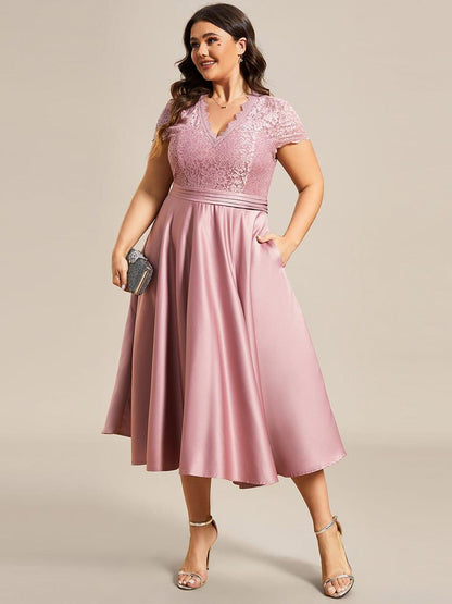 pretty HARLEY|Plus Size V-neck Lace Bodice A-line Cocktail Dress with Pockets