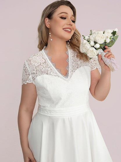 pretty HARLEY|Plus Size V-neck Lace Bodice A-line Cocktail Dress with Pockets