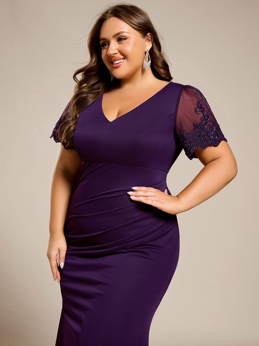 pretty CLEO|Plus Size Short Sleeve Ruffled Fishtail V-Neck Dress