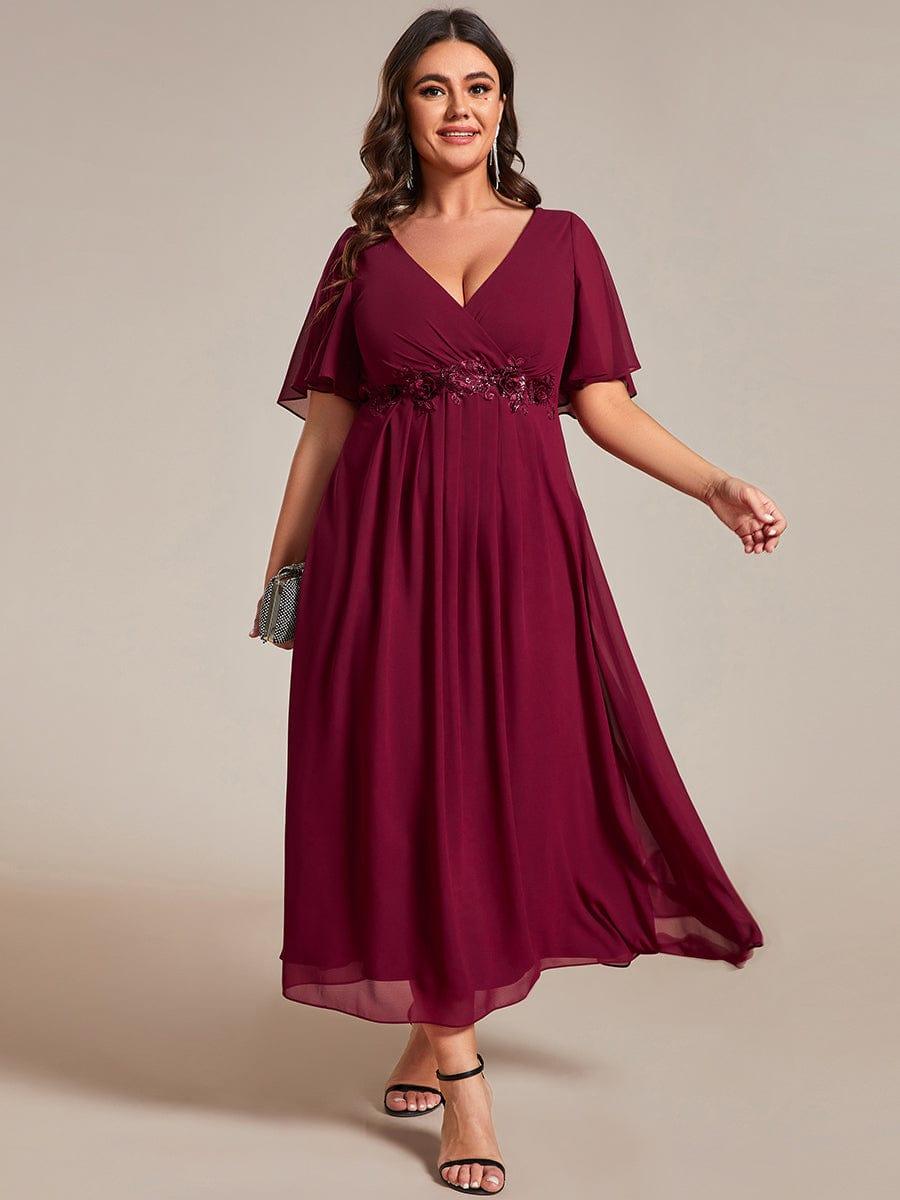 pretty DAHLIA|Plus Size Elegant Short Sleeves V-Neck Floral Applique Wedding Guest Dress