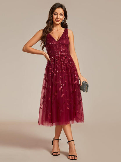 ever ROUX|V-Neck Leaf Sequined Sleeveless A-Line Midi Wedding Guest Dress