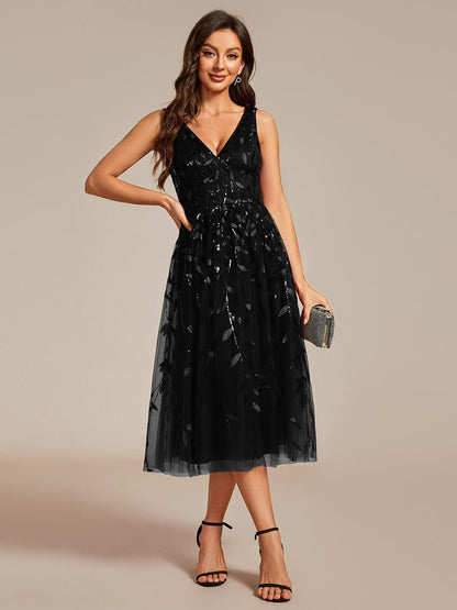 ever ROUX|V-Neck Leaf Sequined Sleeveless A-Line Midi Wedding Guest Dress