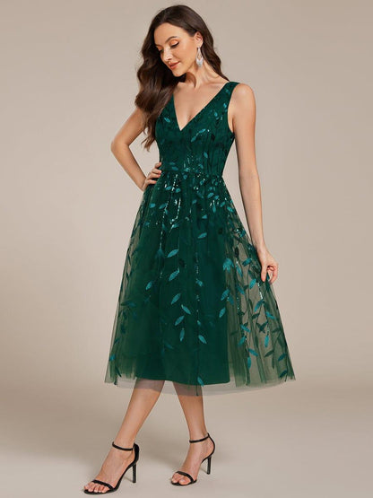 ever ROUX|V-Neck Leaf Sequined Sleeveless A-Line Midi Wedding Guest Dress