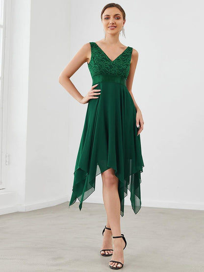 ever COSTA|Deep V-Neck Lace Chiffon Bridesmaid Dress with Asymmetrical Hem
