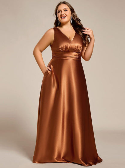 pretty INDY|Plus Size Satin Empire Waist Maxi Bridesmaid Dress with Pockets