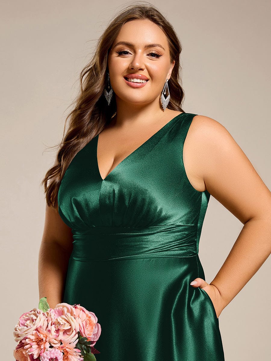 pretty INDY|Plus Size Satin Empire Waist Maxi Bridesmaid Dress with Pockets