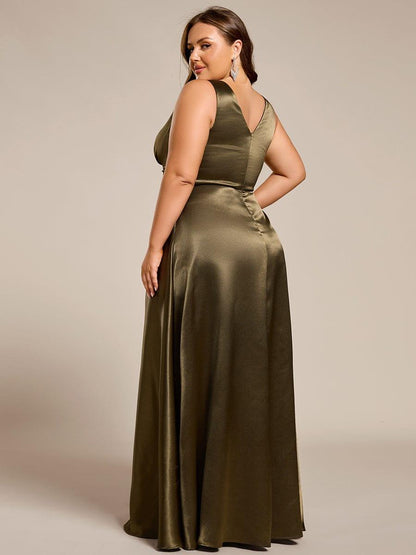 pretty INDY|Plus Size Satin Empire Waist Maxi Bridesmaid Dress with Pockets