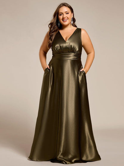 pretty INDY|Plus Size Satin Empire Waist Maxi Bridesmaid Dress with Pockets
