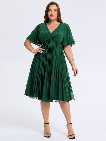 pretty TALIENNE|Plus Size Pleated Chiffon Wedding Guest Dress